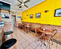 Resale - Commercial premises / Commercial unit / Retail space - Torrevieja - Centro