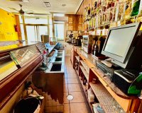 Resale - Commercial premises / Commercial unit / Retail space - Torrevieja - Centro