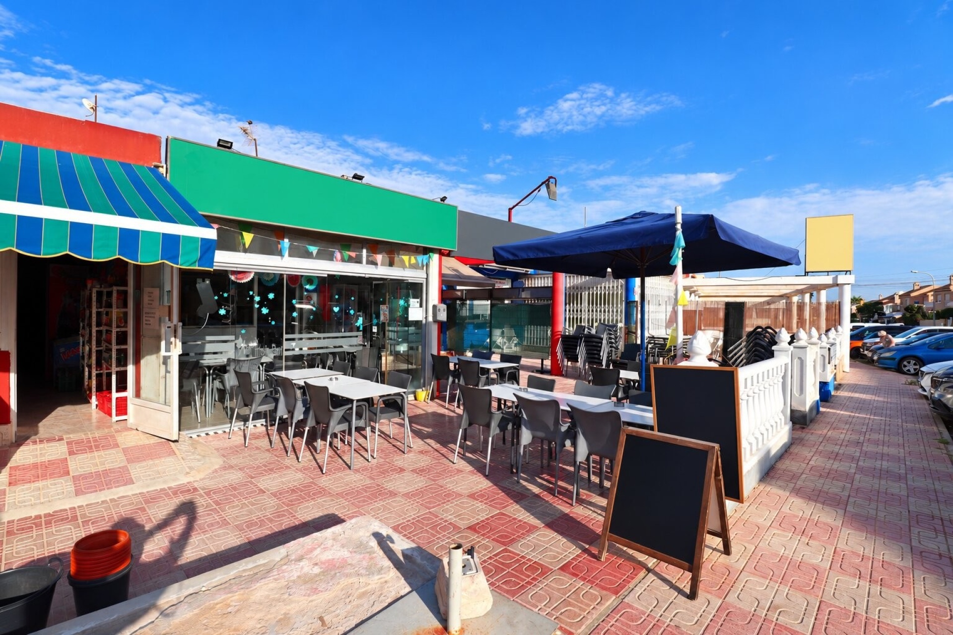Resale - Commercial premises / Commercial unit / Retail space - Torrevieja - El Chaparral
