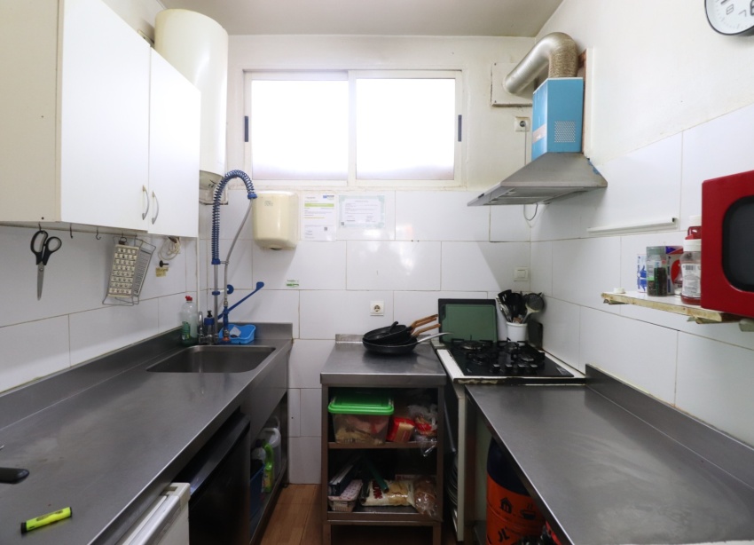 Resale - Commercial premises / Commercial unit / Retail space - Torrevieja - El Chaparral