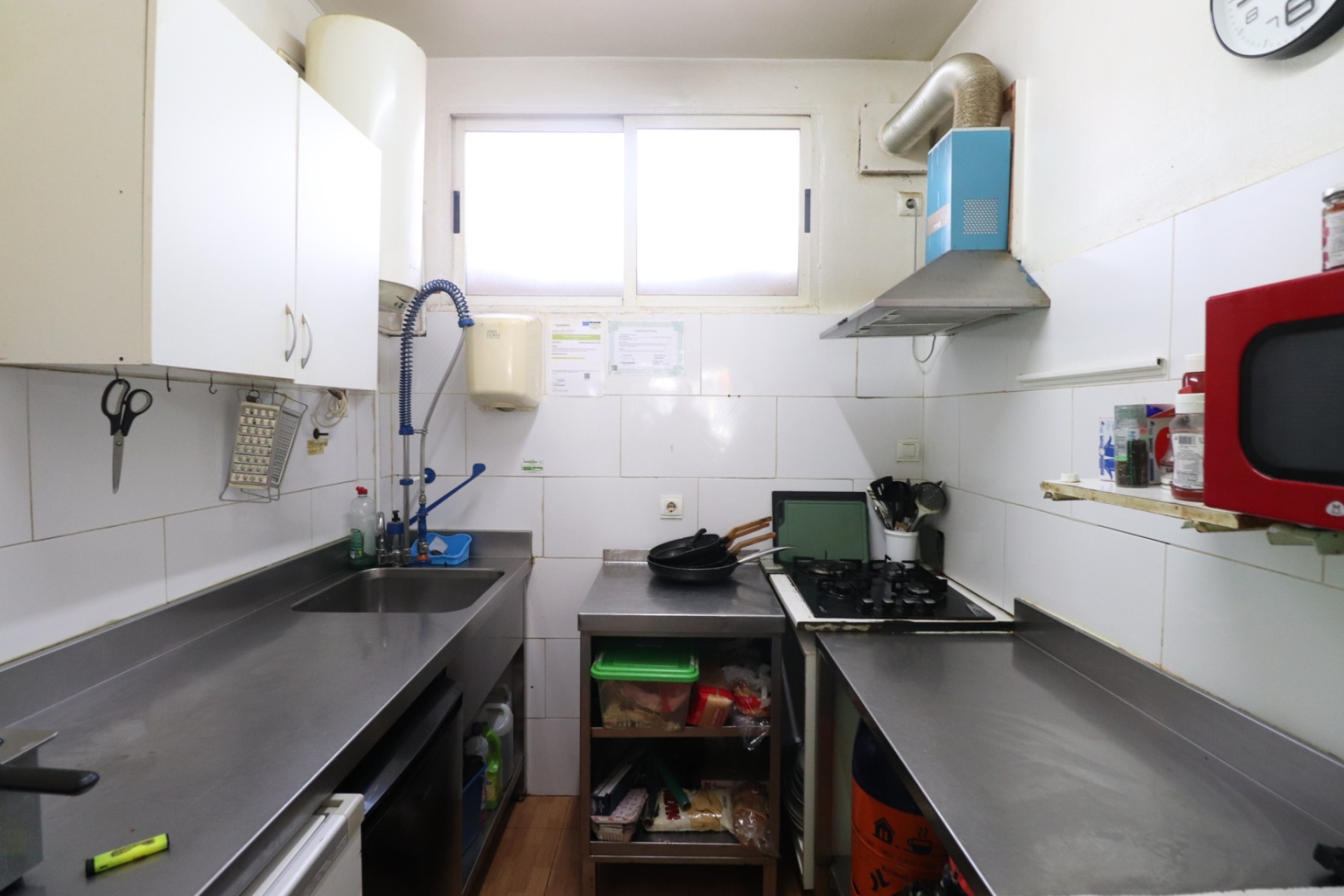 Resale - Commercial premises / Commercial unit / Retail space - Torrevieja - El Chaparral