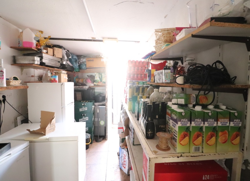 Resale - Commercial premises / Commercial unit / Retail space - Torrevieja - El Chaparral