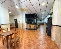 Resale - Commercial premises / Commercial unit / Retail space - Torrevieja - Estacion de autobuses