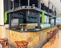 Resale - Commercial premises / Commercial unit / Retail space - Torrevieja - Estacion de autobuses