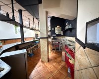 Resale - Commercial premises / Commercial unit / Retail space - Torrevieja - Estacion de autobuses