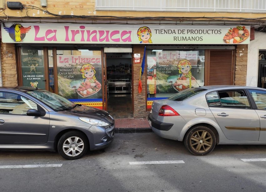 Resale - Commercial premises / Commercial unit / Retail space - Torrevieja - Estacion de autobuses