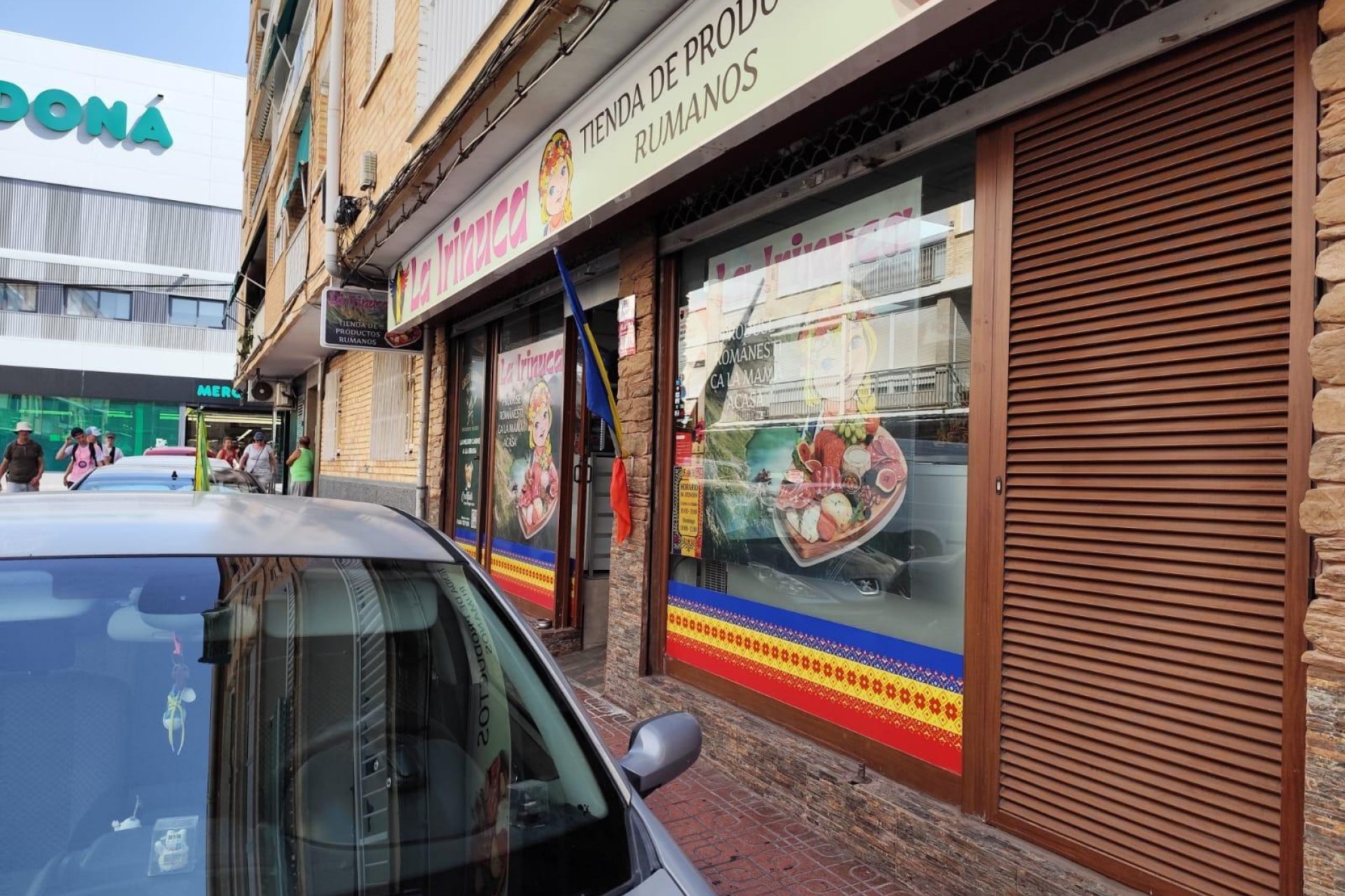 Resale - Commercial premises / Commercial unit / Retail space - Torrevieja - Estacion de autobuses