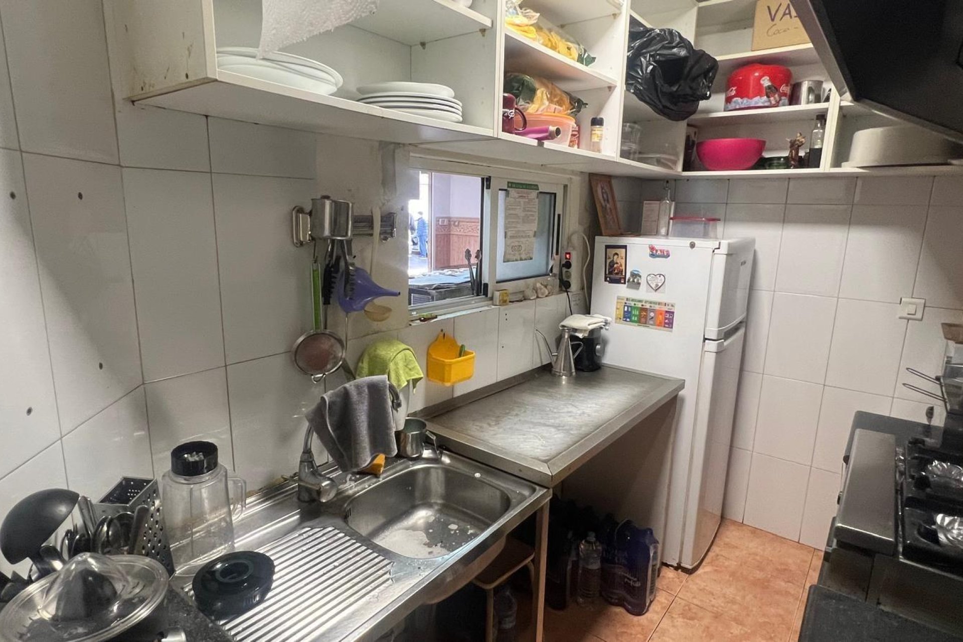 Resale - Commercial premises / Commercial unit / Retail space - Torrevieja - Estacion de autobuses