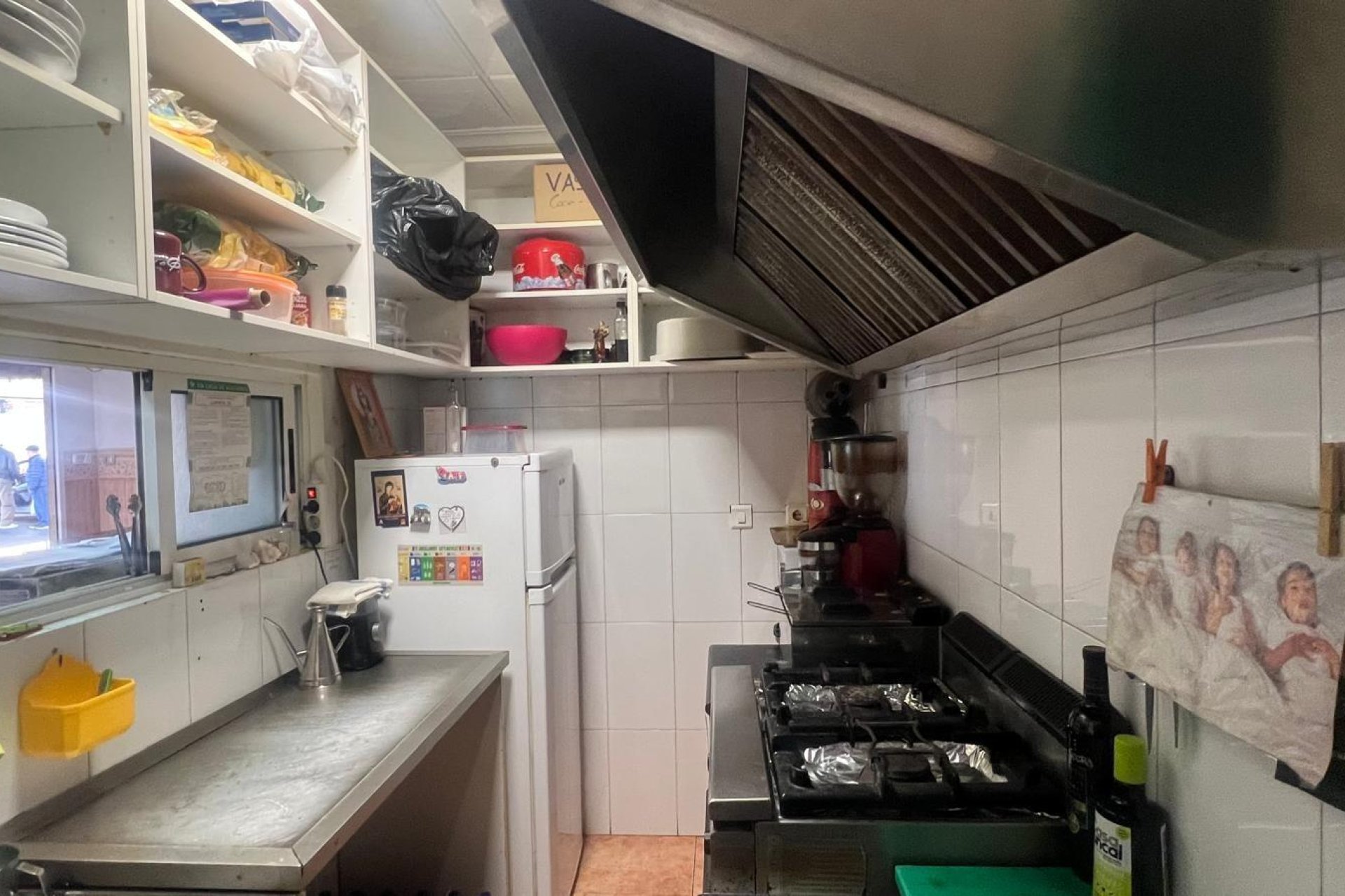 Resale - Commercial premises / Commercial unit / Retail space - Torrevieja - Estacion de autobuses