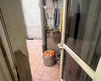 Resale - Commercial premises / Commercial unit / Retail space - Torrevieja - Estacion de autobuses