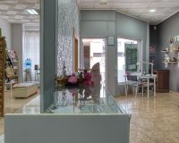 Resale - Commercial premises / Commercial unit / Retail space - Torrevieja - La Mata