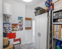 Resale - Commercial premises / Commercial unit / Retail space - Torrevieja - La Mata
