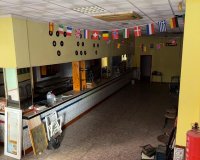 Resale - Commercial premises / Commercial unit / Retail space - Torrevieja - Playa del cura