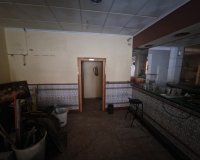 Resale - Commercial premises / Commercial unit / Retail space - Torrevieja - Playa del Cura