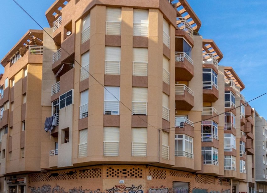 Resale - Commercial premises / Commercial unit / Retail space - Torrevieja