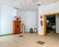 Resale - Commercial premises / Commercial unit / Retail space - Torrevieja