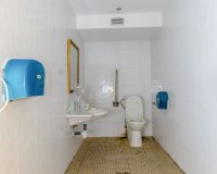 Resale - Commercial premises / Commercial unit / Retail space - Torrevieja