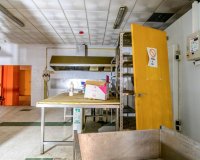 Resale - Commercial premises / Commercial unit / Retail space - Torrevieja