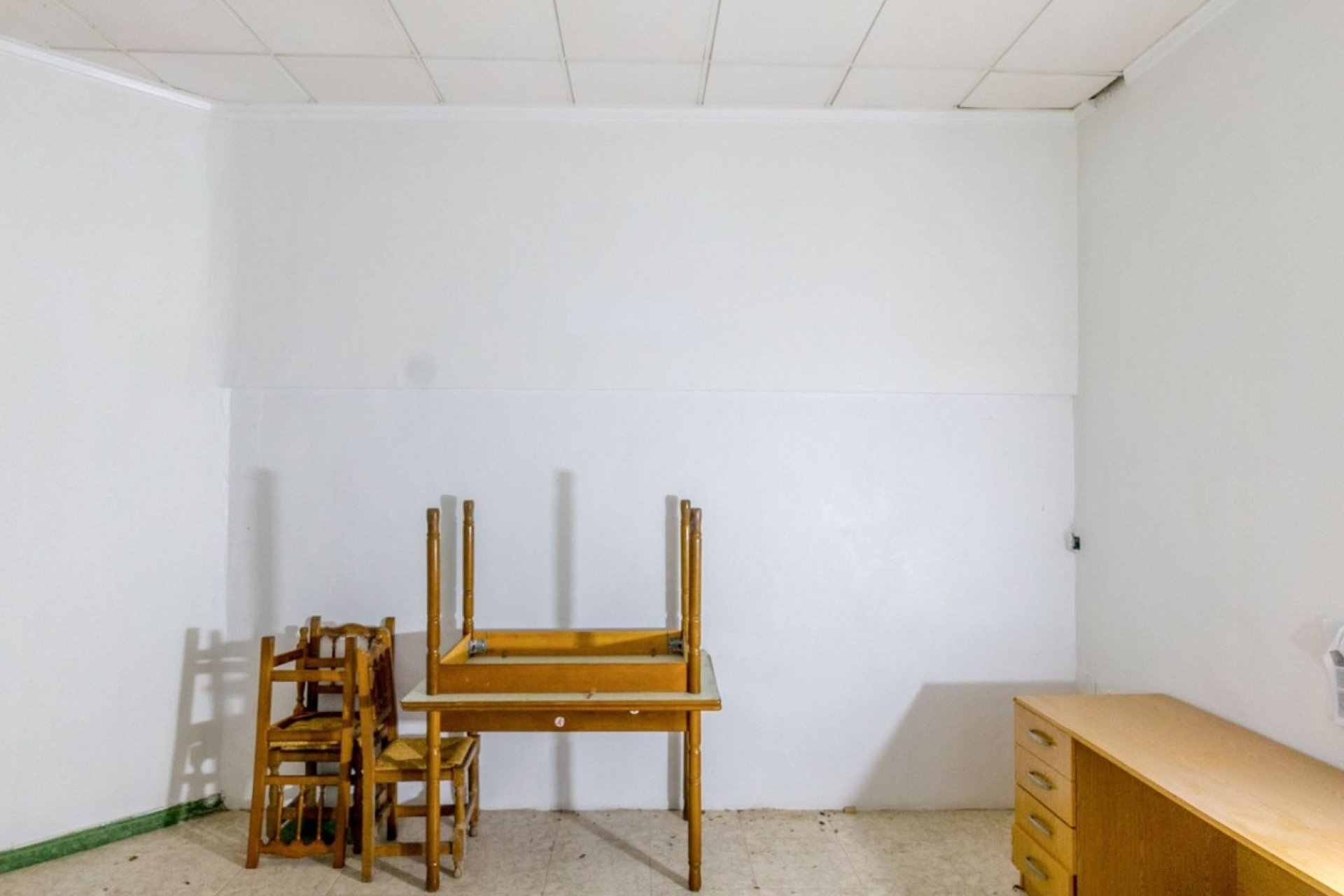 Resale - Commercial premises / Commercial unit / Retail space - Torrevieja