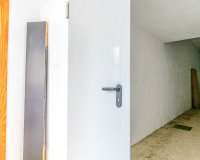 Resale - Commercial premises / Commercial unit / Retail space - Torrevieja