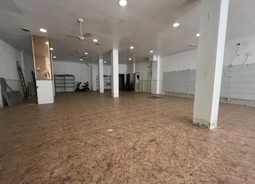 Resale - Commercial space - Guardamar del Segura - Cervantes