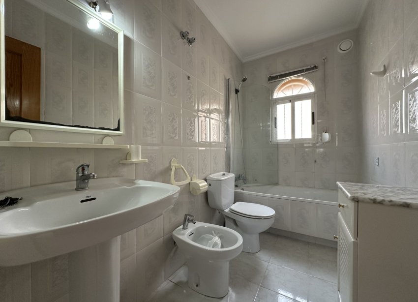 Resale - Duplex / Two-storey apartment - La Mata