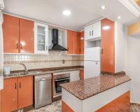 Resale - Duplex / Two-storey apartment - Los Alcazares - Centro