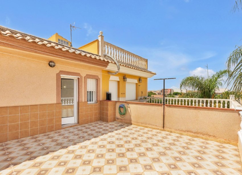 Resale - Duplex / Two-storey apartment - Los Alcazares - Centro