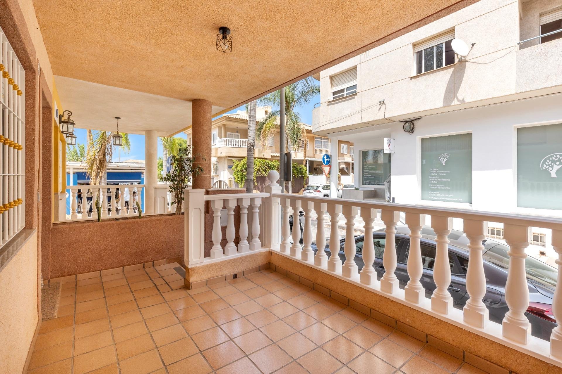 Resale - Duplex / Two-storey apartment - Los Alcazares - Centro