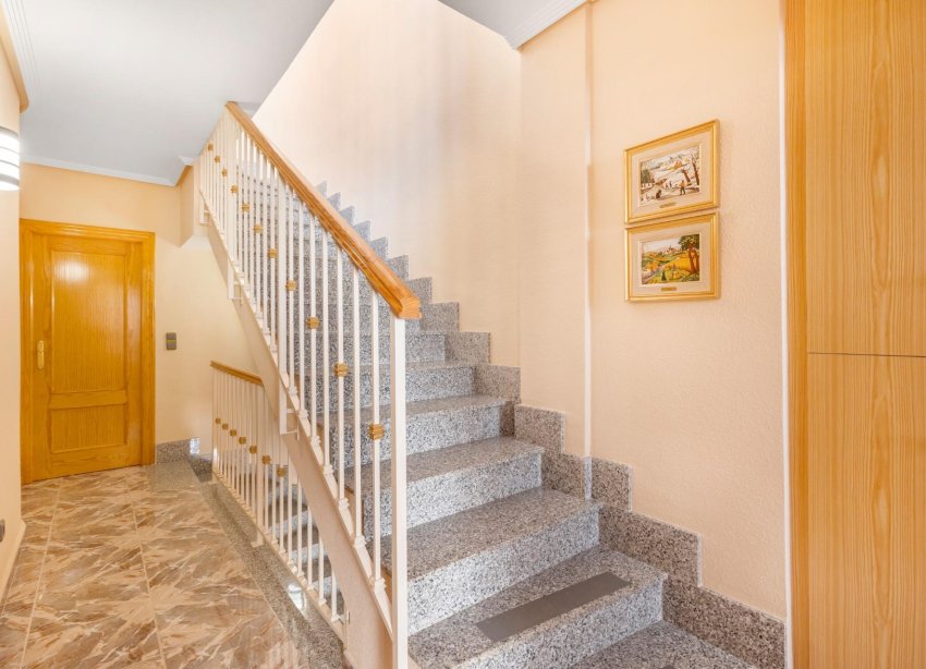Resale - Duplex / Two-storey apartment - Los Alcazares - Centro