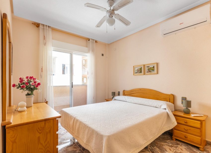 Resale - Duplex / Two-storey apartment - Los Alcazares - Centro