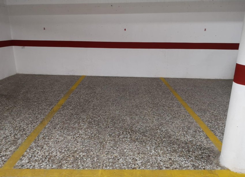 Resale - Duplex / Two-storey apartment - Los Alcazares - Centro