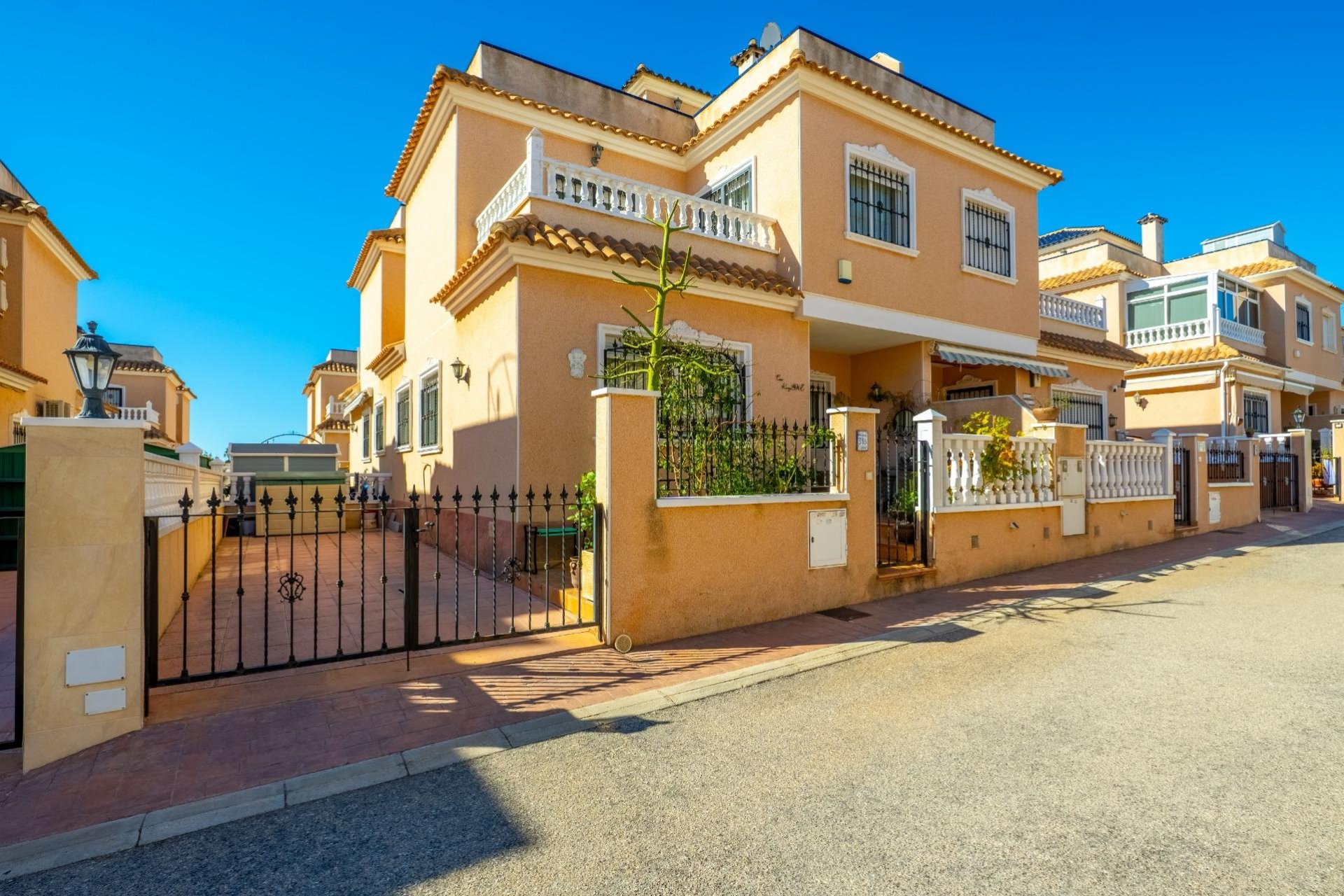 Resale - Duplex / Two-storey apartment - Orihuela Costa - La Regia