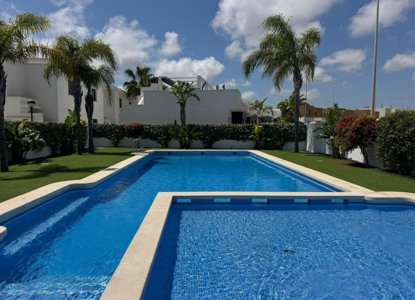 Resale - Duplex / Two-storey apartment - Orihuela Costa - Lomas de Cabo Roig