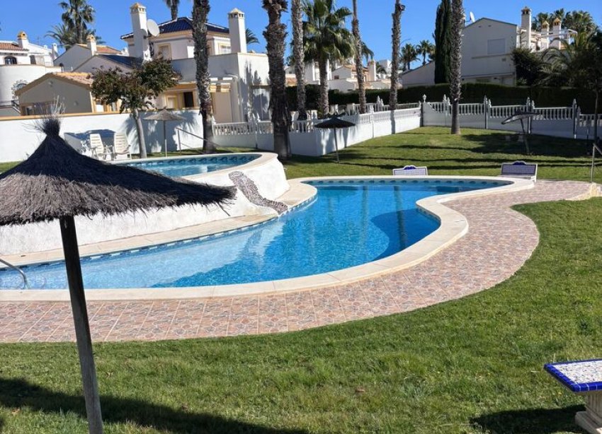 Resale - Duplex / Two-storey apartment - Orihuela Costa - Los Dolses