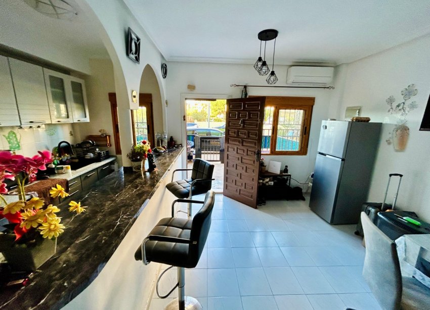 Resale - Duplex / Two-storey apartment - Torrevieja - La Mata