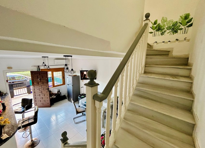 Resale - Duplex / Two-storey apartment - Torrevieja - La Mata