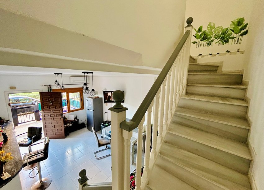 Resale - Duplex / Two-storey apartment - Torrevieja - La Mata