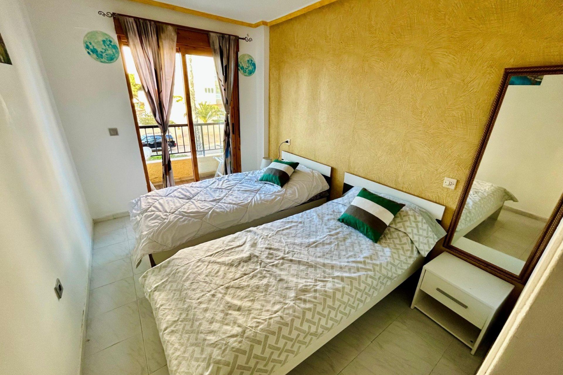 Resale - Duplex / Two-storey apartment - Torrevieja - La Mata