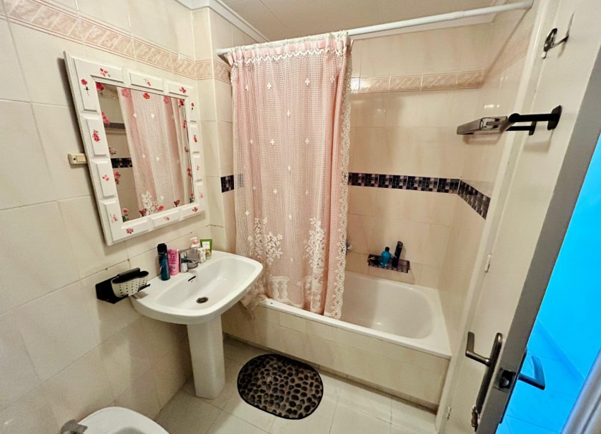 Resale - Duplex / Two-storey apartment - Torrevieja - La Mata