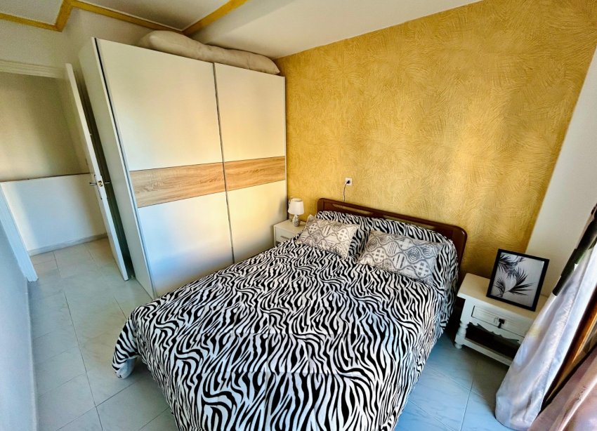 Resale - Duplex / Two-storey apartment - Torrevieja - La Mata