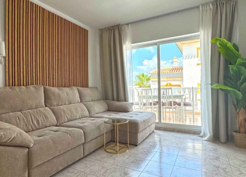 Resale - Duplex / Two-storey apartment - Torrevieja - La Mata
