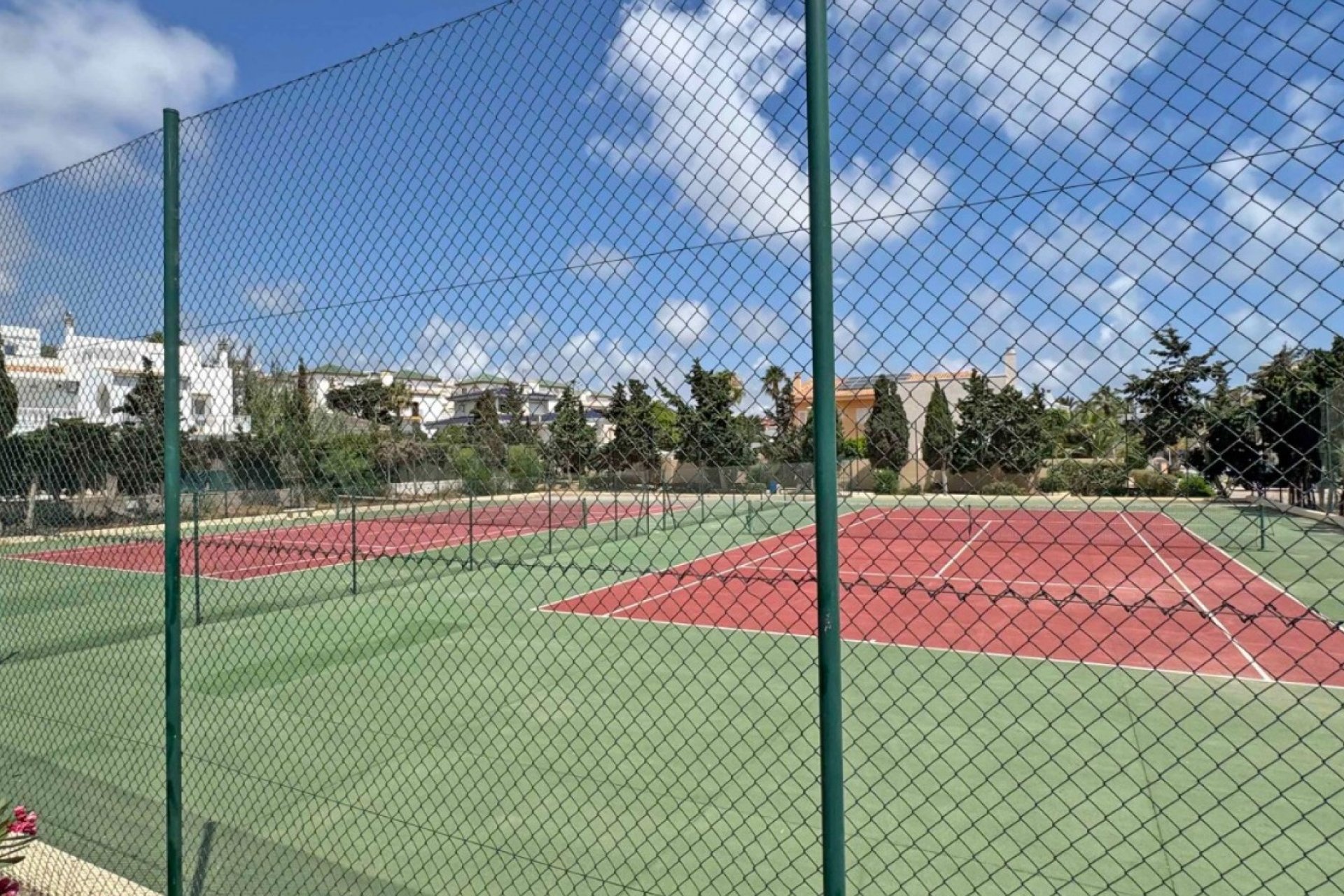 Resale - Duplex / Two-storey apartment - Torrevieja - La Mata