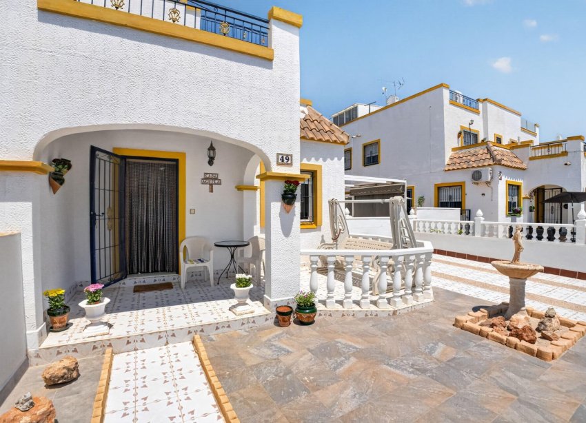 Resale - Duplex / Two-storey apartment - Torrevieja - La Siesta - El Salado - Torreta