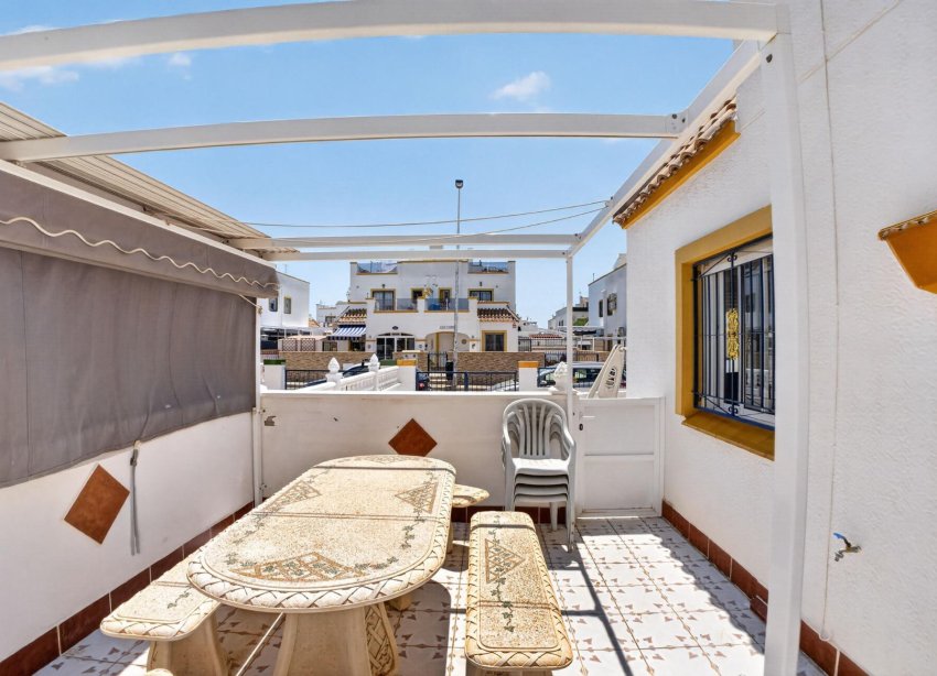 Resale - Duplex / Two-storey apartment - Torrevieja - La Siesta - El Salado - Torreta