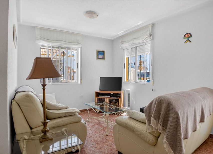 Resale - Duplex / Two-storey apartment - Torrevieja - La Siesta - El Salado - Torreta