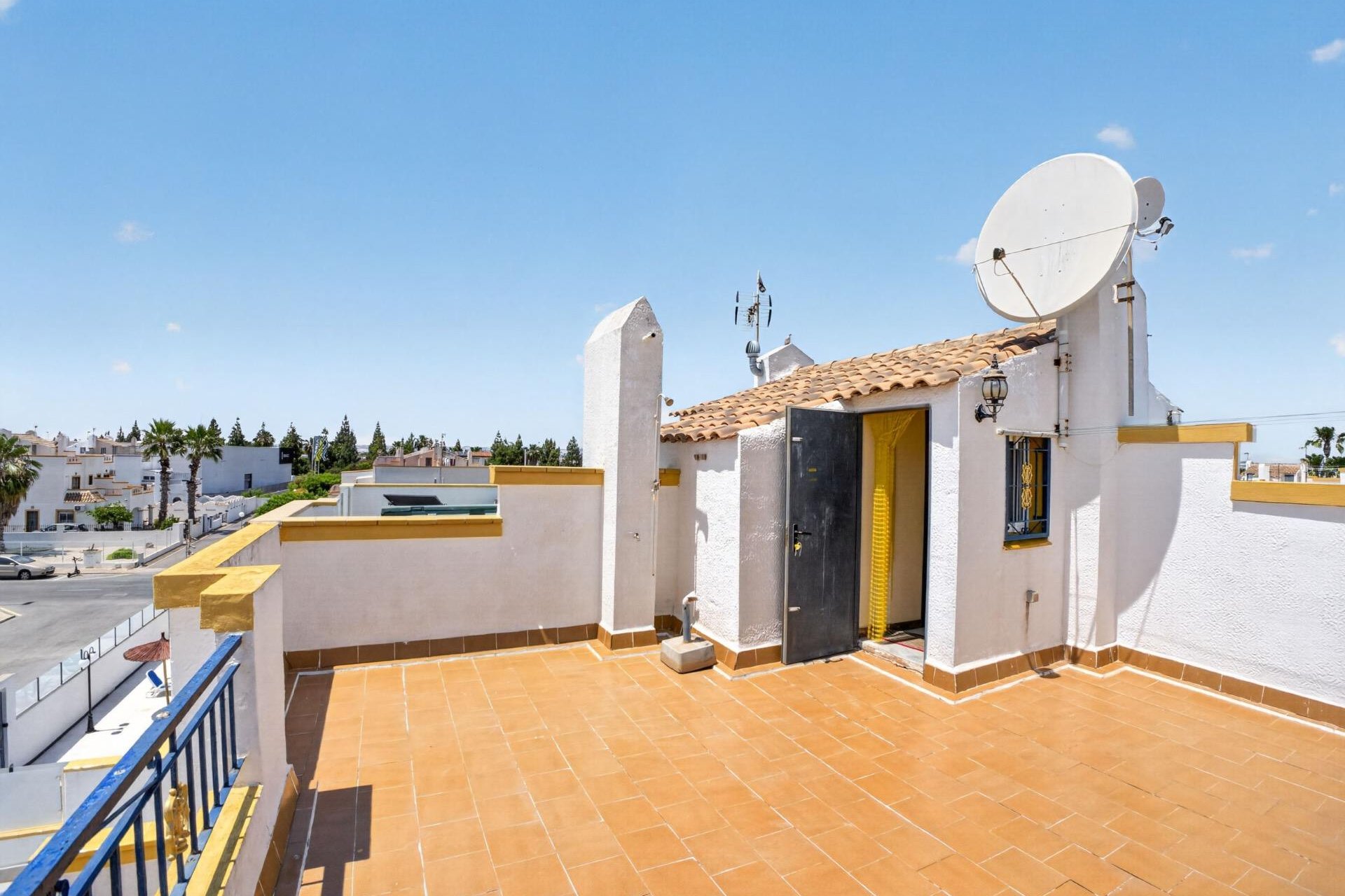 Resale - Duplex / Two-storey apartment - Torrevieja - La Siesta - El Salado - Torreta