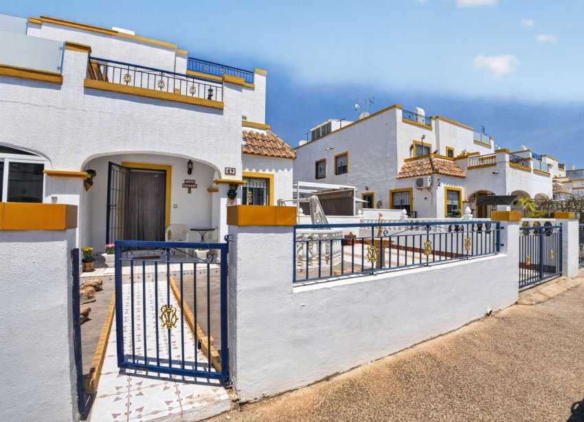 Resale - Duplex / Two-storey apartment - Torrevieja - La Siesta - El Salado - Torreta