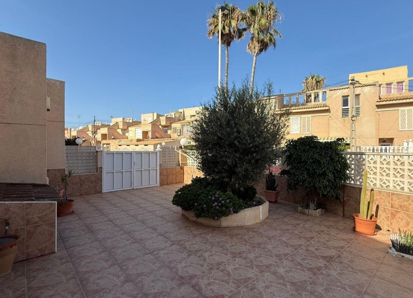 Resale - Duplex / Two-storey apartment - Torrevieja - Los Frutales