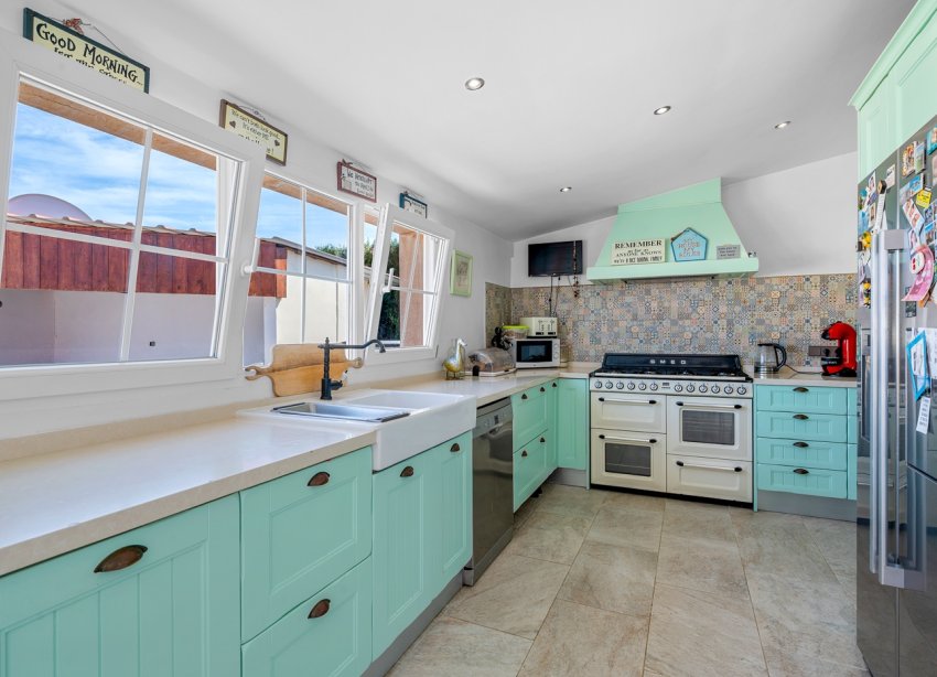 Resale - Estate / Farm / Plot - Almoradí - Las Heredades